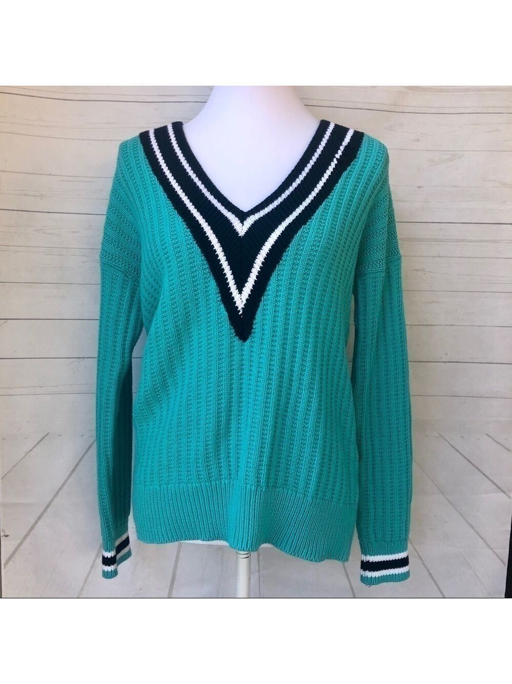 Kenar Knit v neck sweater Size S…
